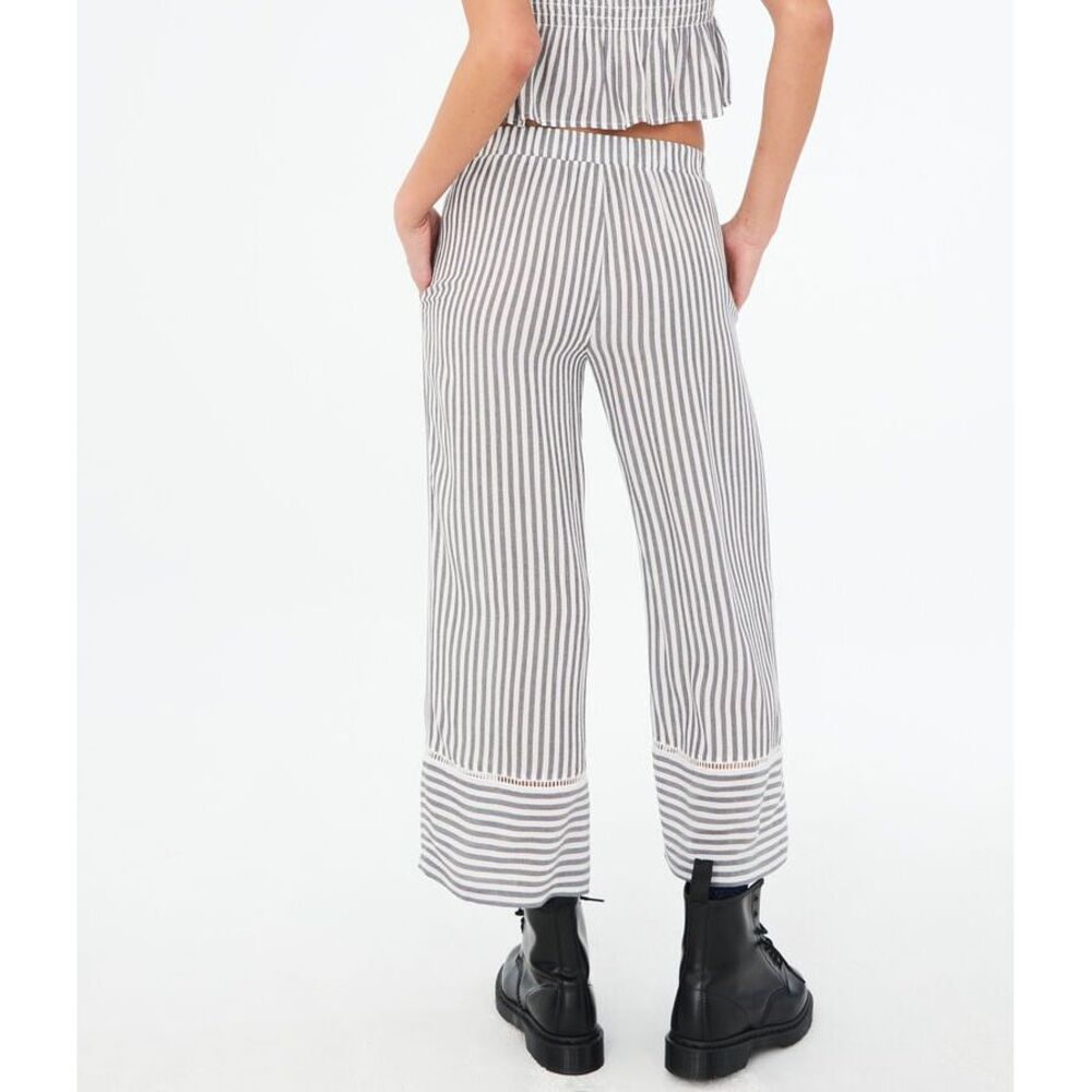 Aeropostal Women's Gray White Striped Wide-Leg Crop Pants Sz XL - Picture 2 of 8